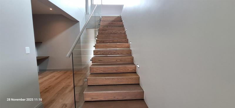 5 Bedroom Property for Sale in Outeniqua Strand Western Cape